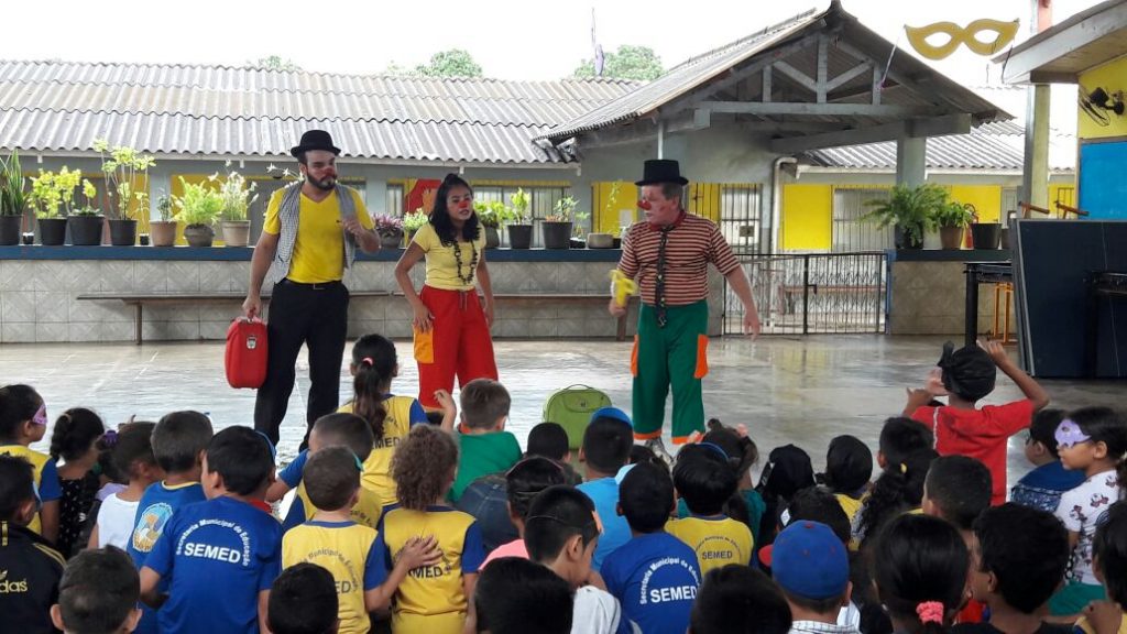 Escola Divertida é na Estela Compasso