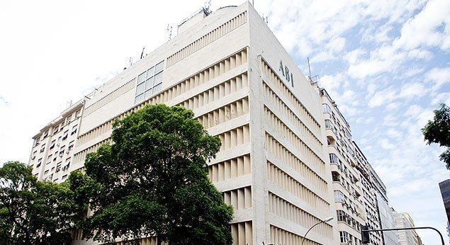 Associação Brasileira de Imprensa presta sua homenagem no Dia do Jornalista